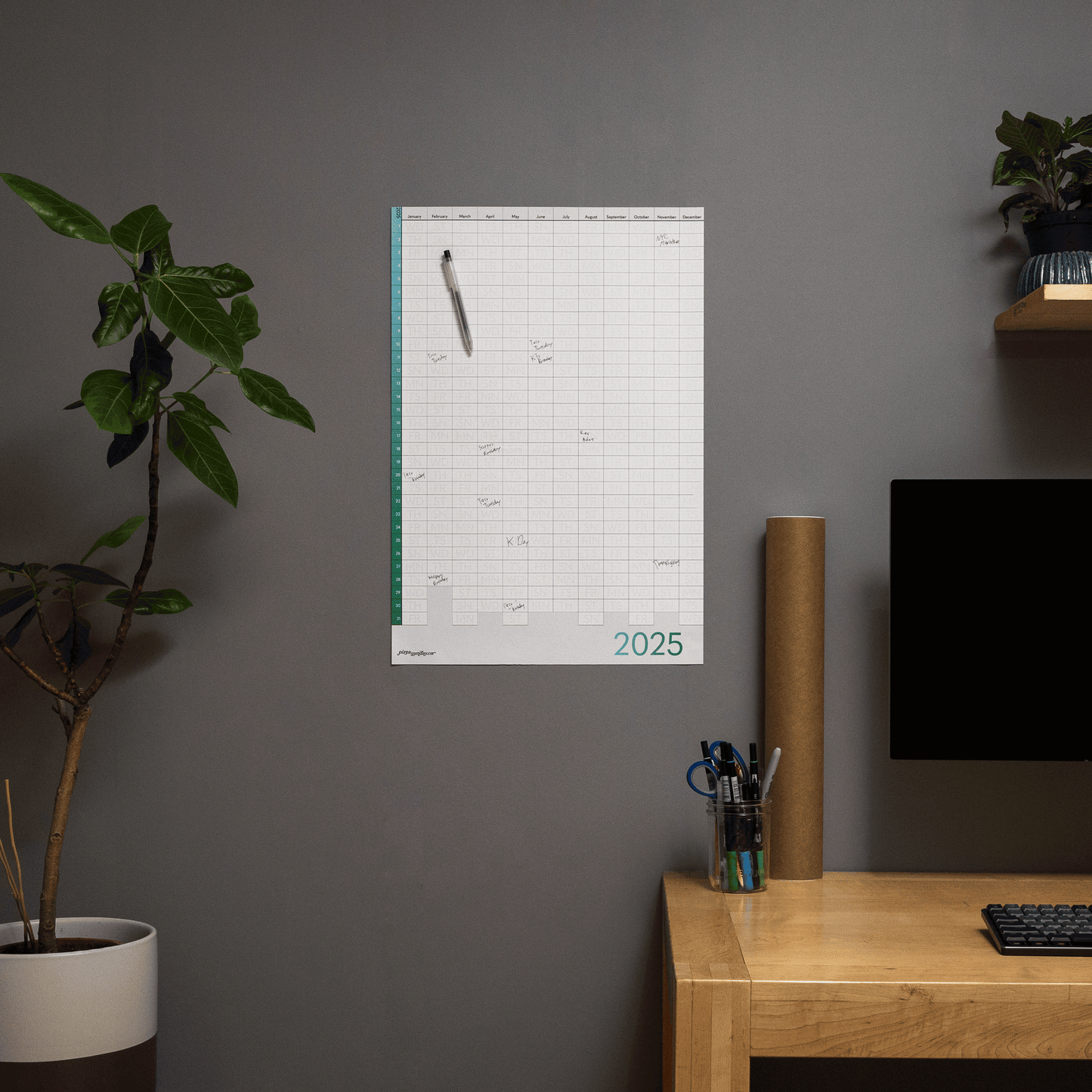 2025 Calendar: 17 x 24in (Monthly)